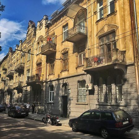 Friends Hostel Lviv Rustaveli Str Dış mekan fotoğraf