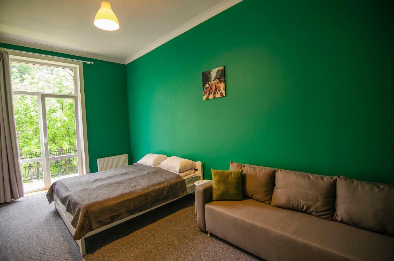 Friends Hostel Lviv Rustaveli Str Dış mekan fotoğraf
