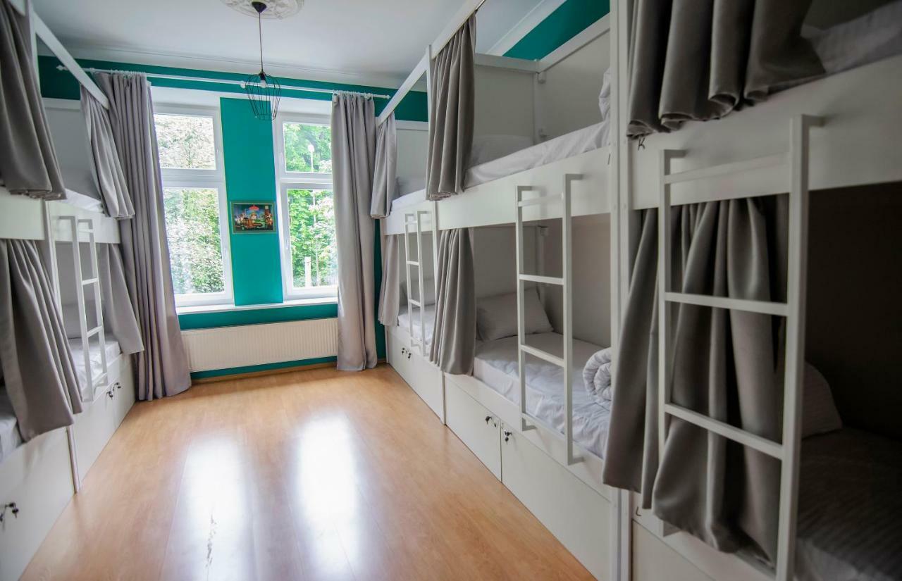 Friends Hostel Lviv Rustaveli Str Dış mekan fotoğraf