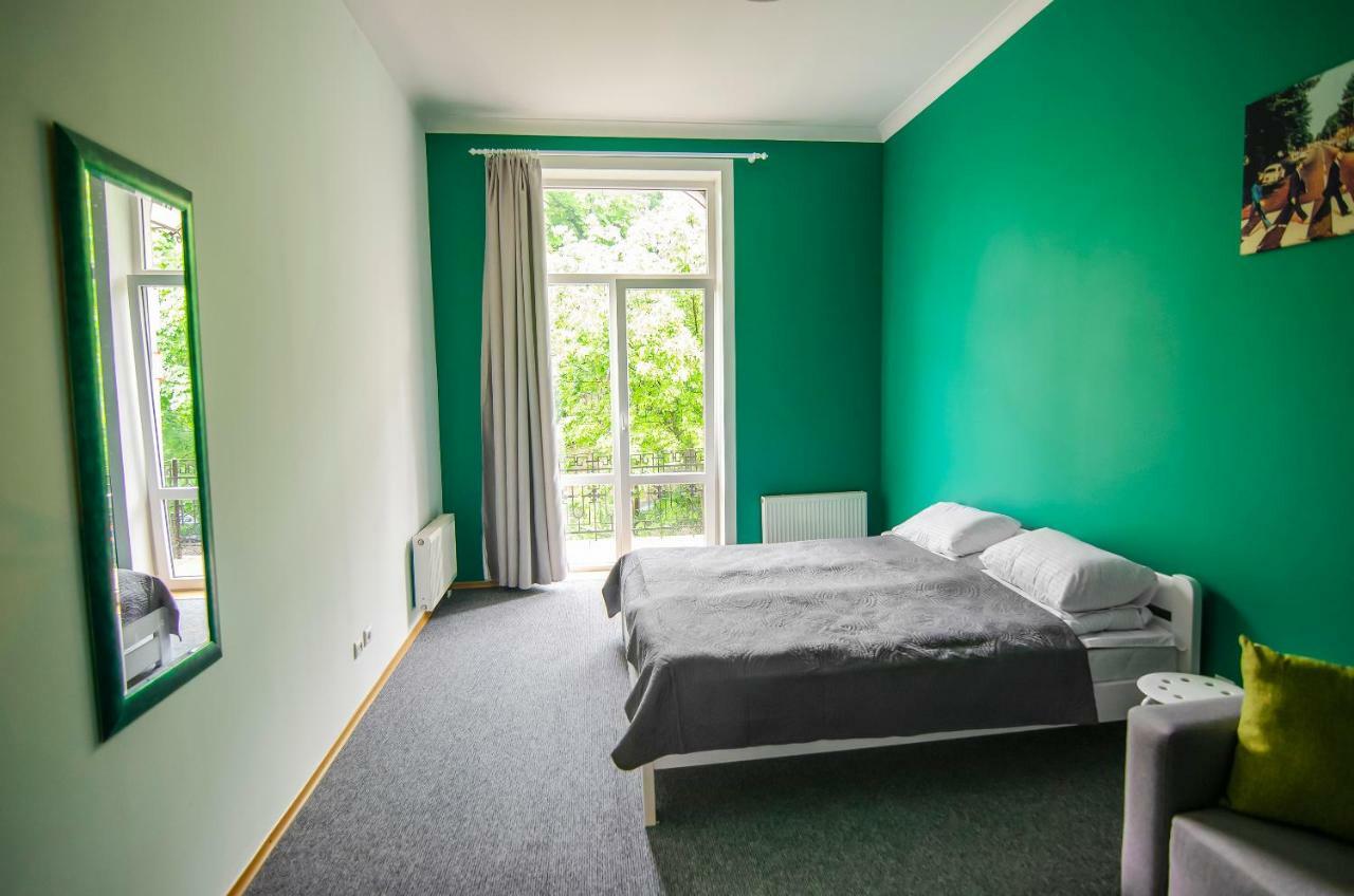 Friends Hostel Lviv Rustaveli Str Dış mekan fotoğraf