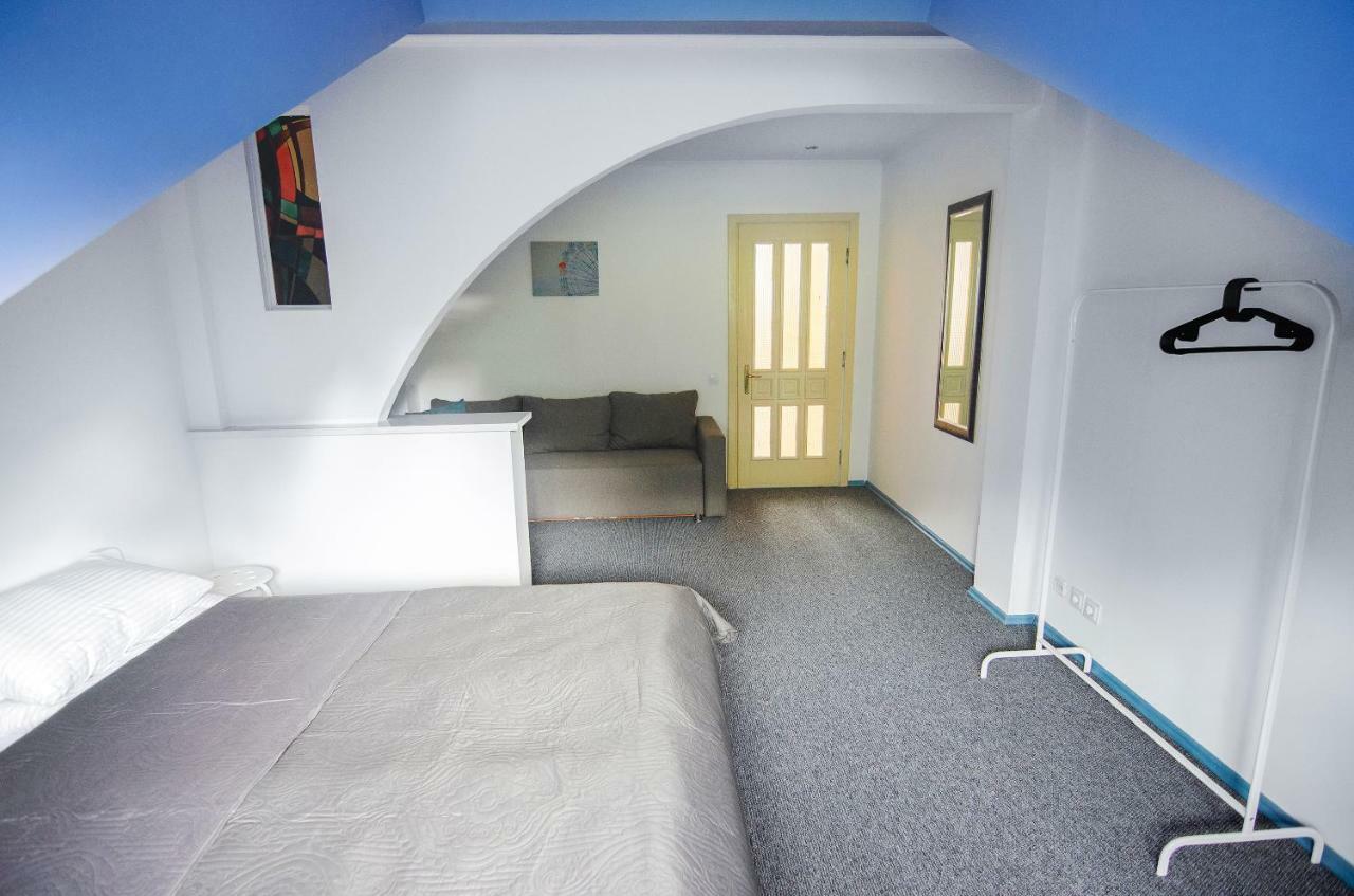 Friends Hostel Lviv Rustaveli Str Dış mekan fotoğraf