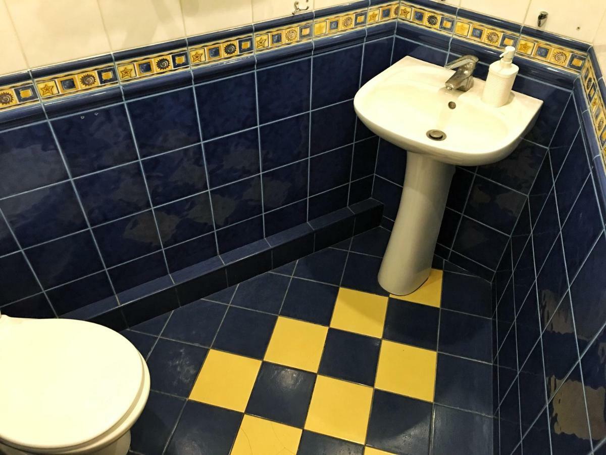 Friends Hostel Lviv Rustaveli Str Dış mekan fotoğraf